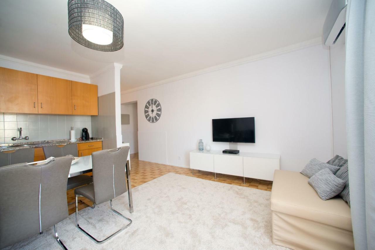 Apartamento Beach 2Min Walk Portimão Exterior foto